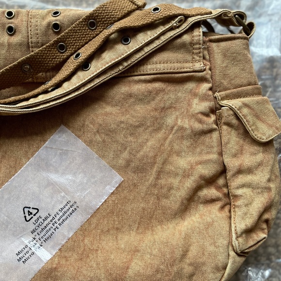 NEW Free People Zevon Distressed Messenger Bag - Picture 11 of 16